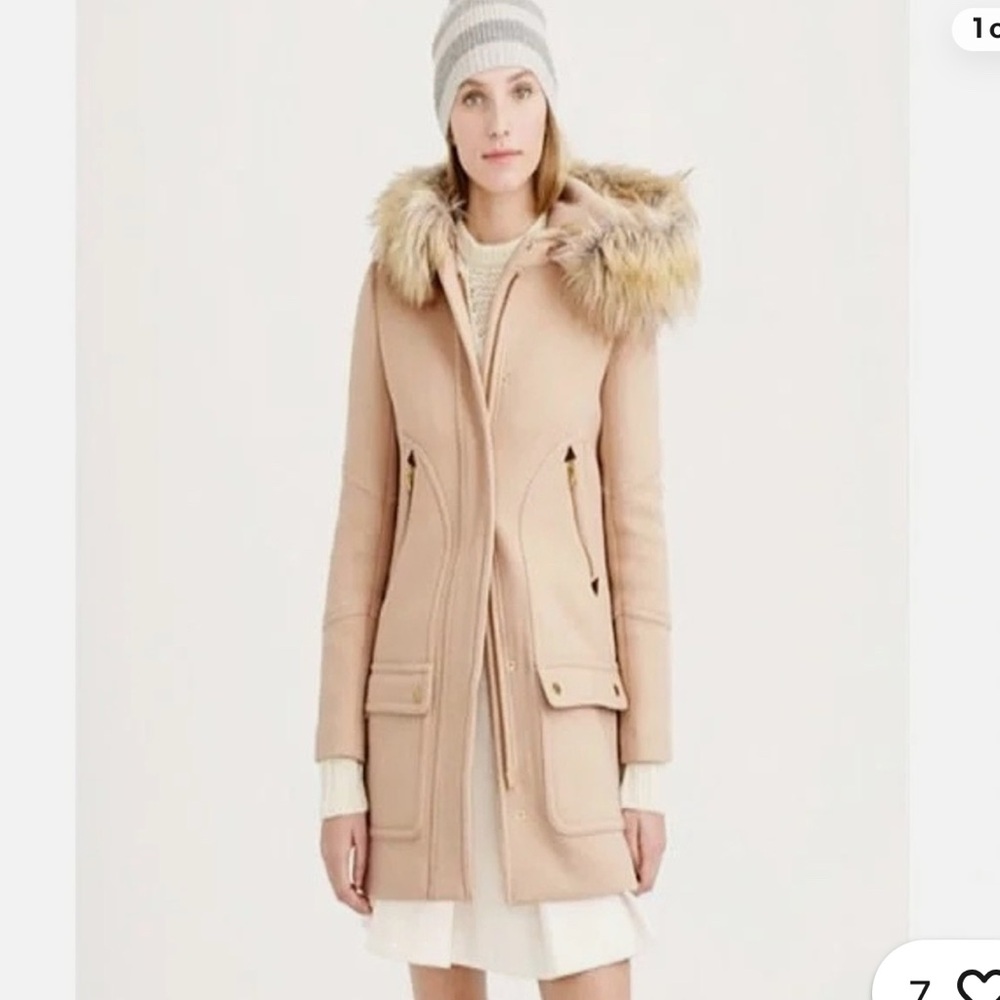JCrew 6P jacket 
79% Wool 21% Nylon
Lining: 100% Polyester